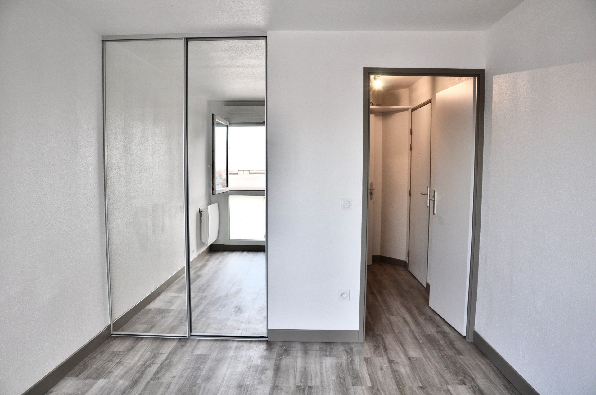 studio en vente sur COURBEVOIE (92400)