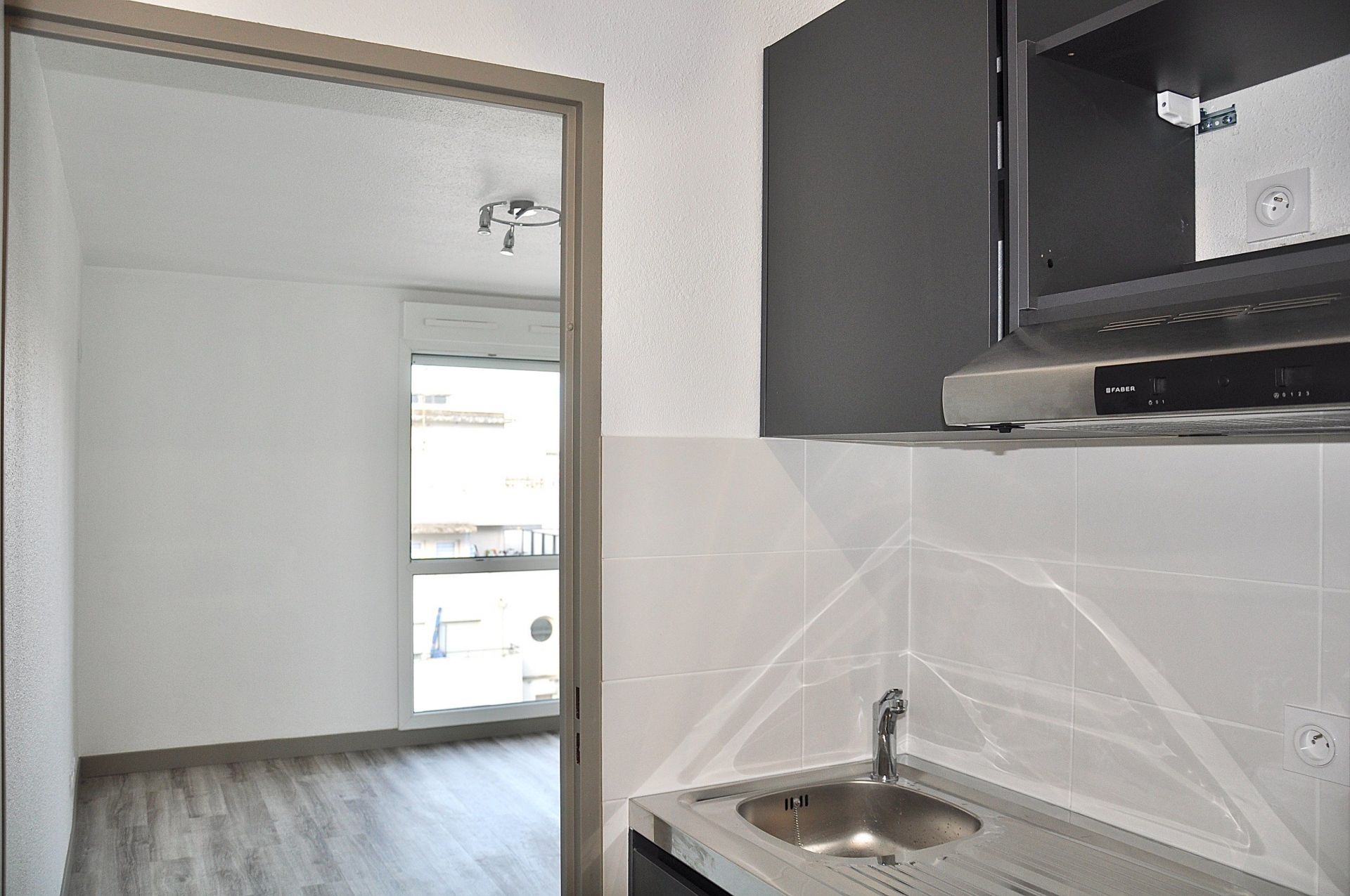 studio en vente sur COURBEVOIE (92400)